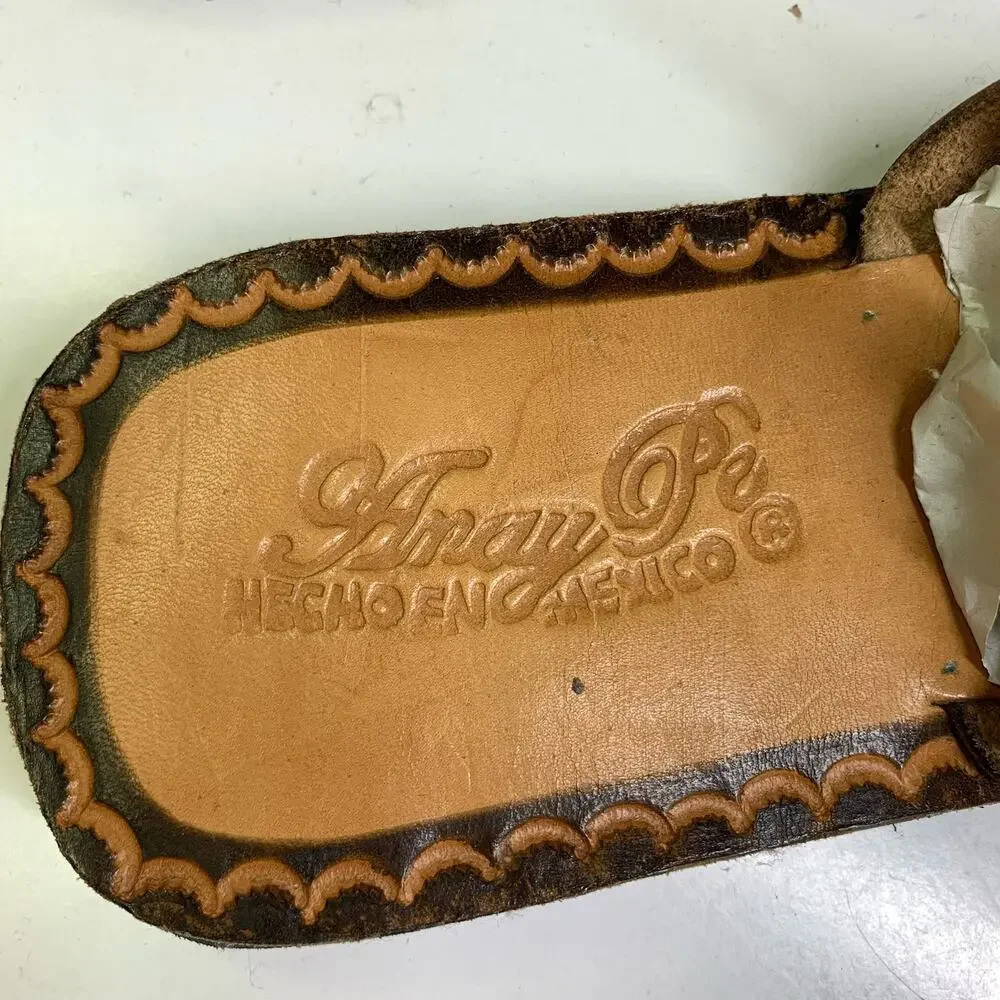 AMAY PE HECHO EN MEXICO Sandals 8 Artisan Huaraches Slip On Hand Tooled Floral